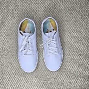 OluKai White Leather Women's Sneakers